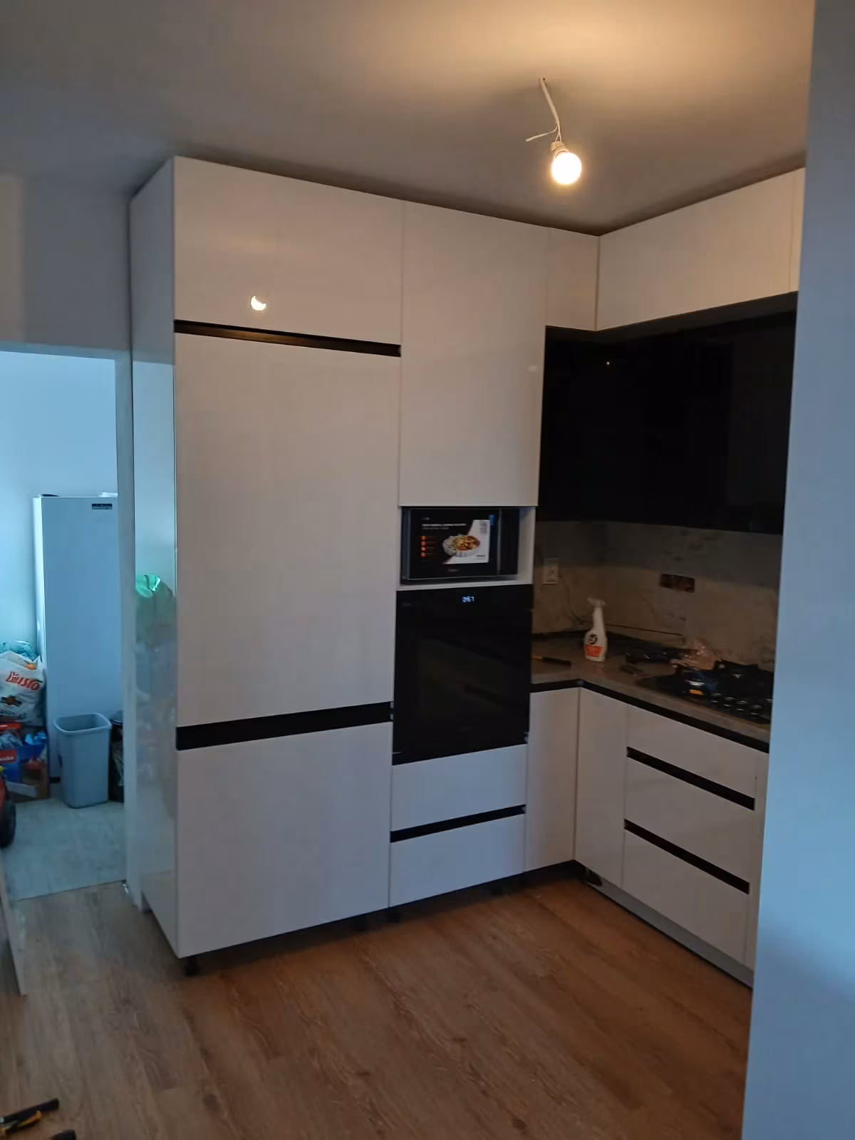 Mobilier la comandă cu finisaje premium, Artesano Mob București