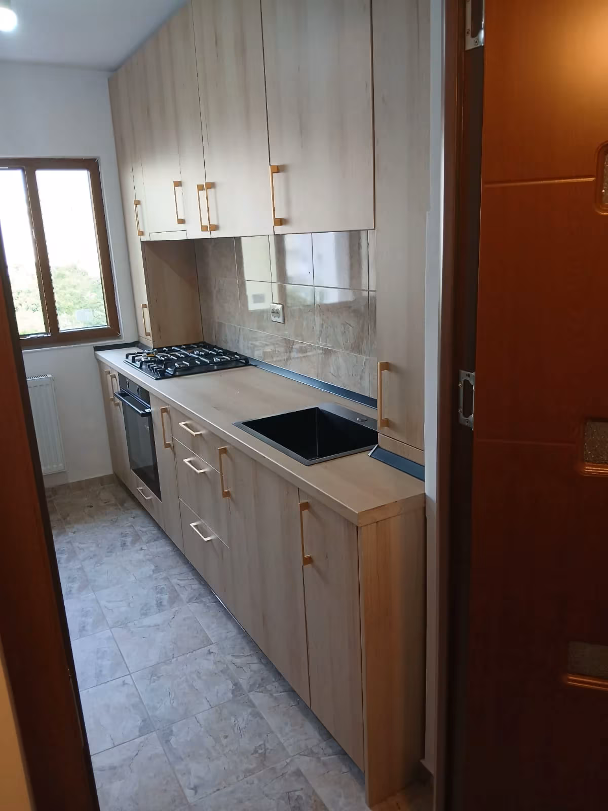 Mobilier la comandă cu montaj profesional, Artesano Mob București